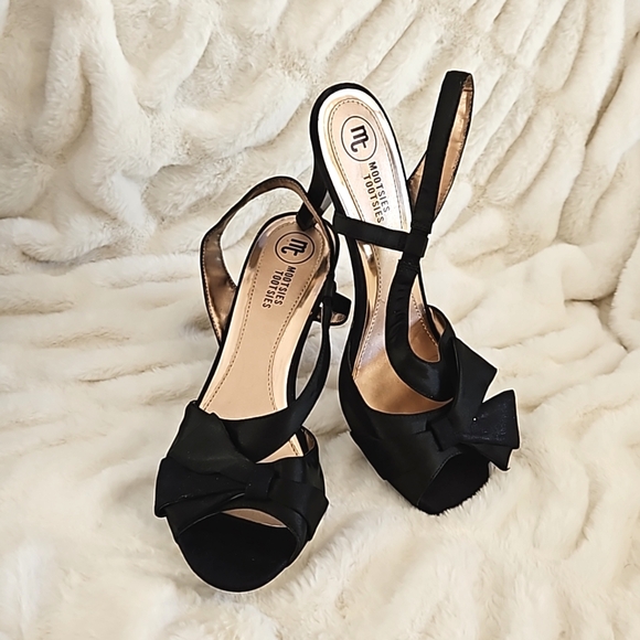 Mootsies Tootsies Shoes - Brand New . Never Worn Mootsies Tootsies Heels ♥️